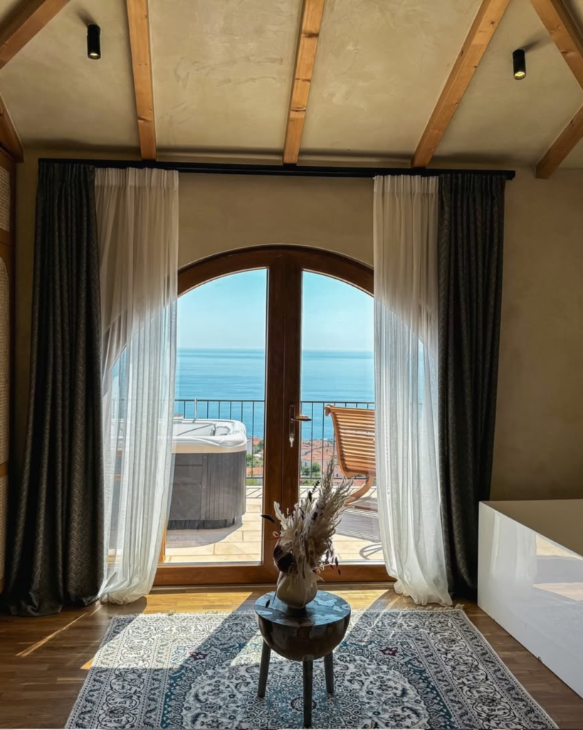 Zoe Hora Boutique Hotel Rooms