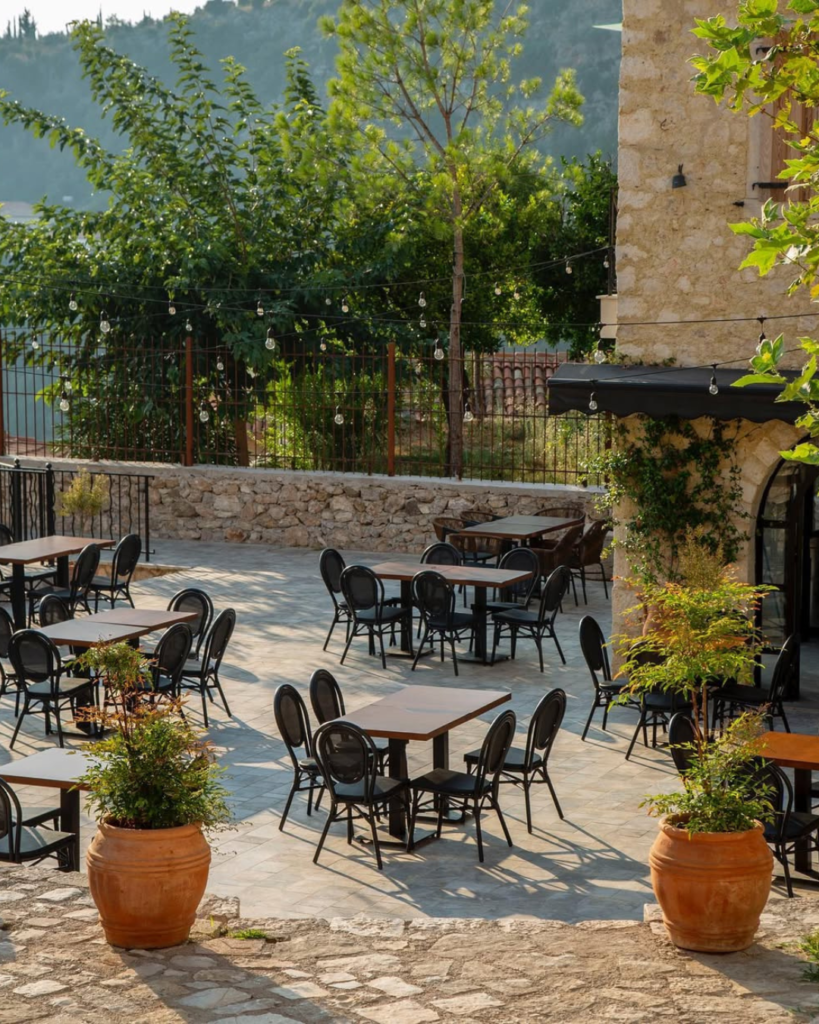 Zymo Square Traditional Restaurant